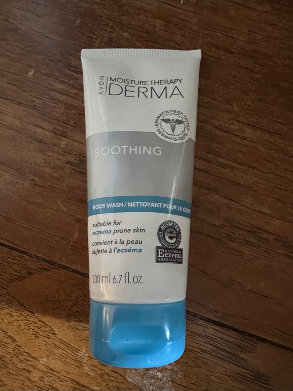 Avon Derma Soothing Body Wash - Blue/White